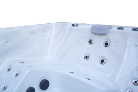 Гидромассажный спа бассейн NordicSpa Liv (Лив)